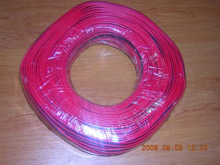 cable alimentation rouge et noir